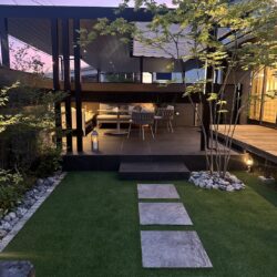 ガーデンリフォーム事例｜“まるでホテルラウンジ”な大人の屋外空間へ